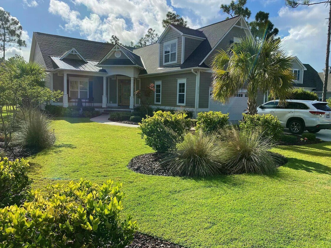 Foto principal - 2814 Pine Forest Dr