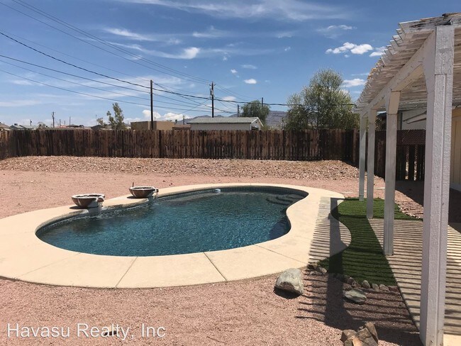 Foto del edificio - 3 br, 2 bath House - 2101 Commander Drive