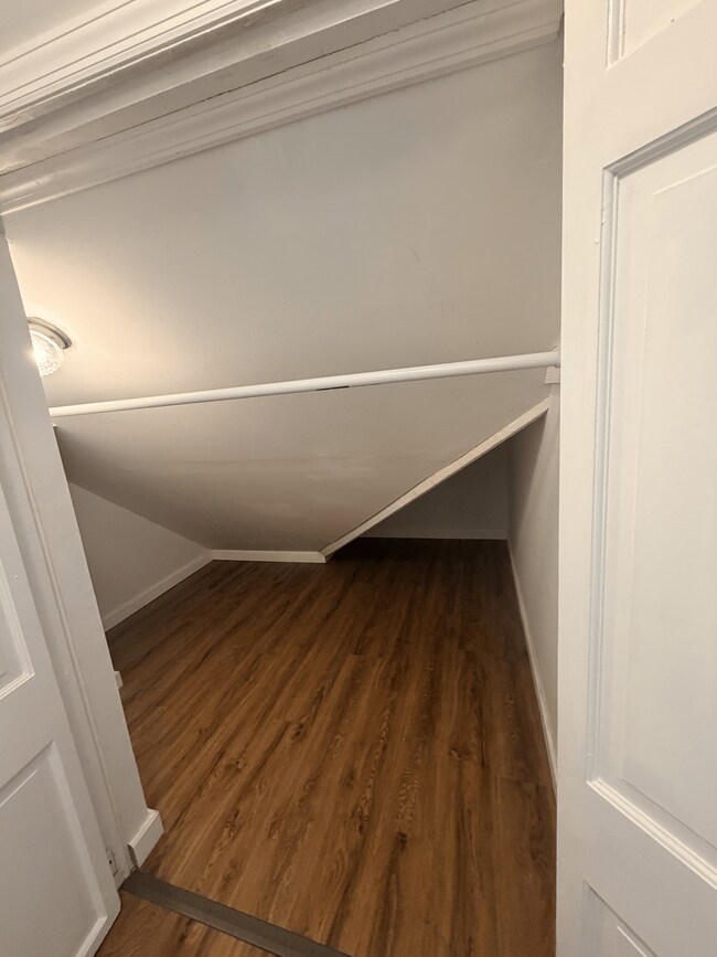 Closet / Storage Space 1 - 385 Huntington Rd