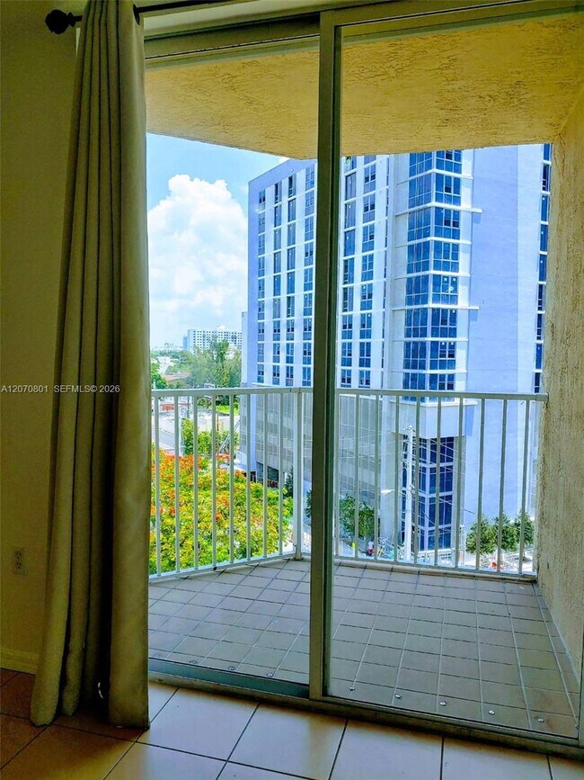 Foto del edificio - 102 SW 6th Ave