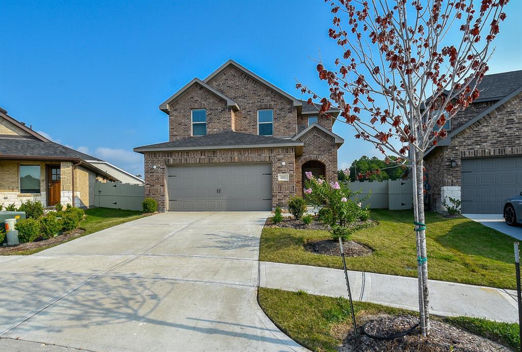 Primary Photo - 9205 Inland Leather Ln