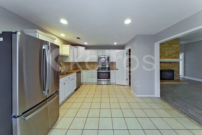 Foto del edificio - 8407 Taos Dr