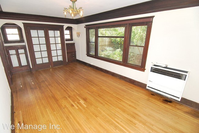 Foto del edificio - 366 Carroll Park E