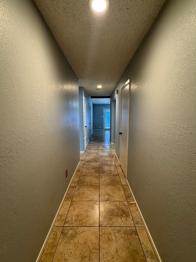 Building Photo - Southside-Duplex-Includes Water & Trash