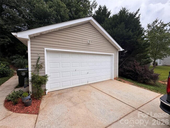 Building Photo - 9909 Adelie Ct