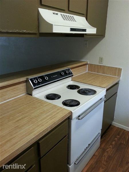 Building Photo - 410 Bryan St