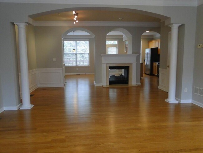 Foto del edificio - 1749 Highlands View Dr
