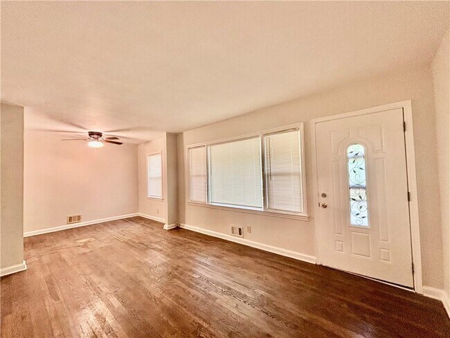 Foto del edificio - 269 Florida Ave SW