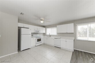 Building Photo - 6865 Appomattox Dr