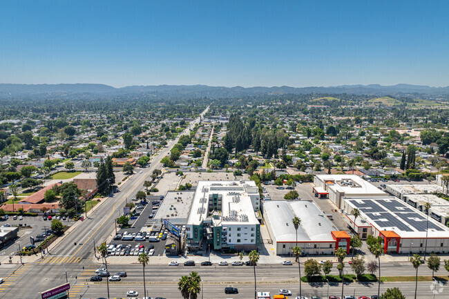 Context - Palm Vista Apartments