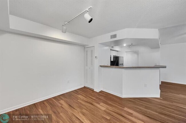 Building Photo - 3696 NW Adriatic Ln