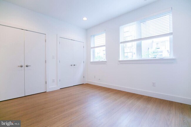Building Photo - 1414 Frankford Ave