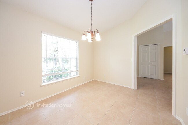 Building Photo - 7204 Lake Marsha Dr