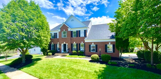 Elegant Colonial - 43194 Parkers Ridge Dr