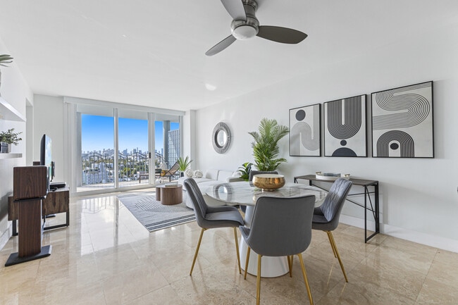 Building Photo - 1500 Ocean Dr
