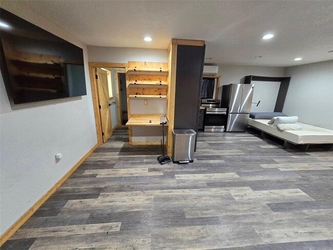 Foto del edificio - 3616 Watermelon Ln