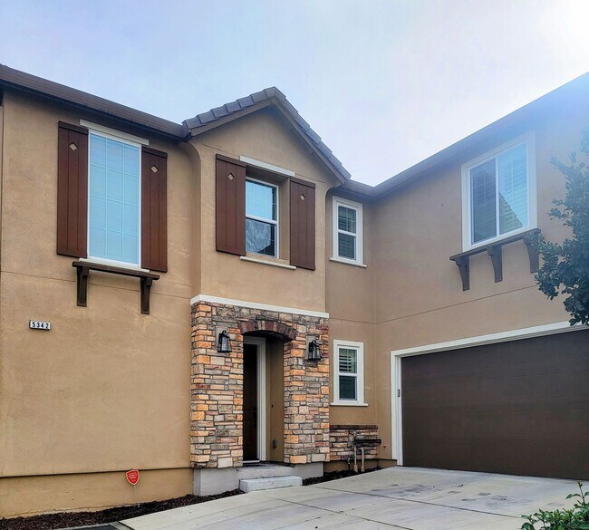 Foto del edificio - Move-In Special: Get $2,000 Off Your Secur...