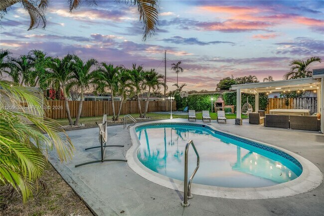 Foto del edificio - 4212 Van Buren St