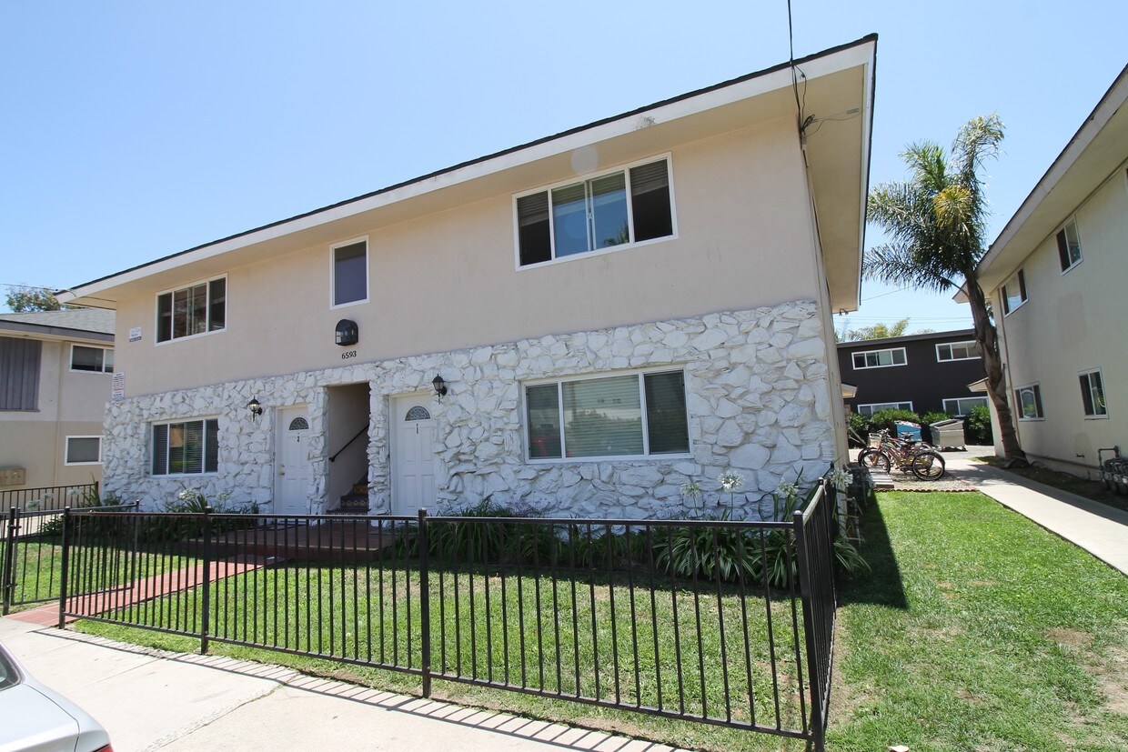 Attractive income producing property - 6593 Madrid Rd