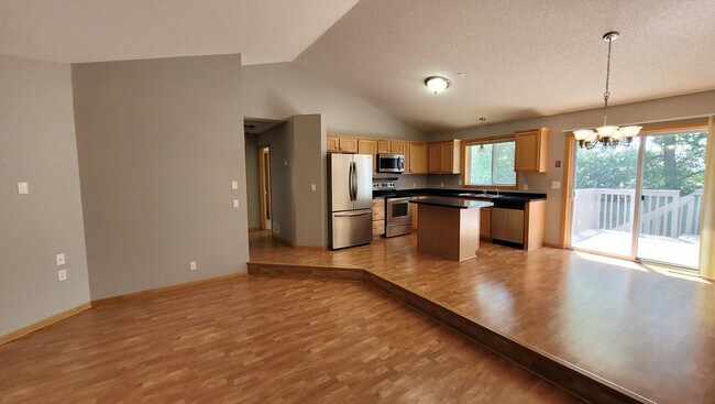 Foto del edificio - 1542 Hallmark Ave N.