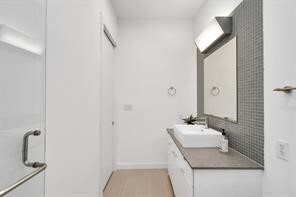 Building Photo - 207 Pierce St