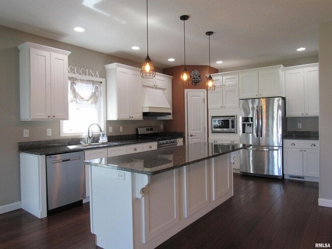 Foto del edificio - 405 E Palace Row