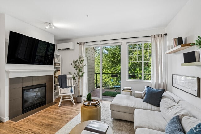 3BR, 2.5BA - 1,206SF - Living Room - Marymoor Ridge