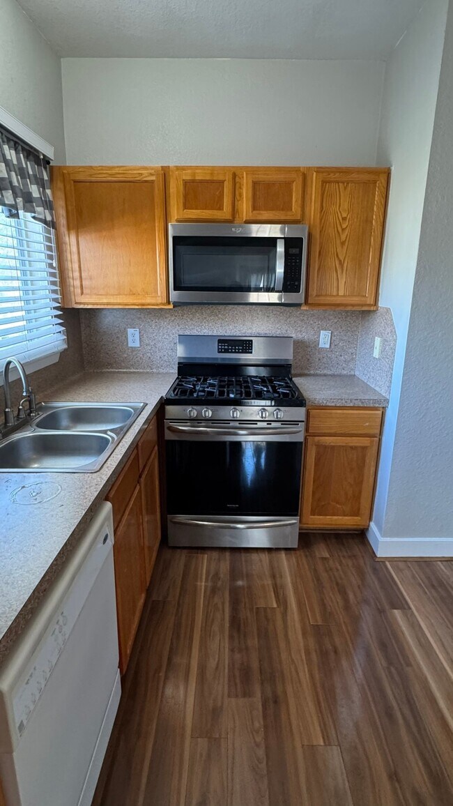 Foto del edificio - 11923 Prior Park Dr