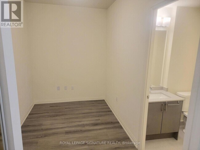 Photo du bâtiment - 9000-9000 Jane St