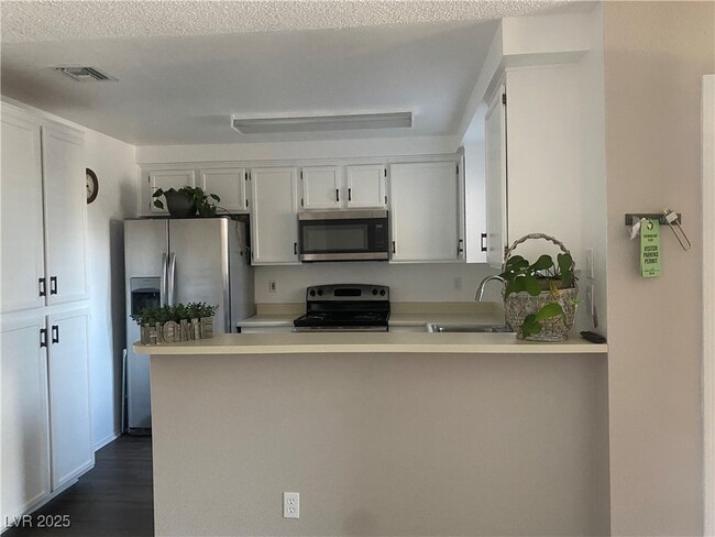 Foto del edificio - 2160 Highpointe Dr