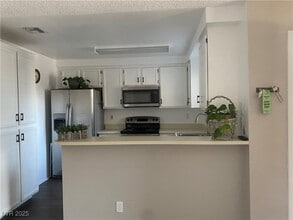 Building Photo - 2160 Highpointe Dr