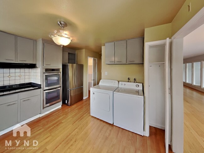 Building Photo - 4626 Geranium Pl