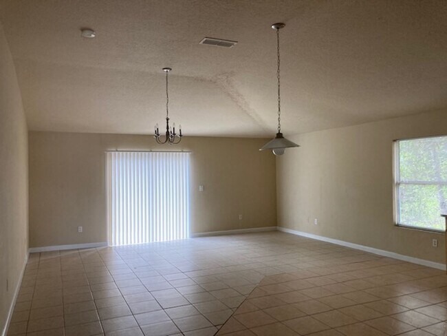 Foto del edificio - 35 Brunswick Ln
