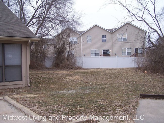 Building Photo - 7105 Fulton Rd