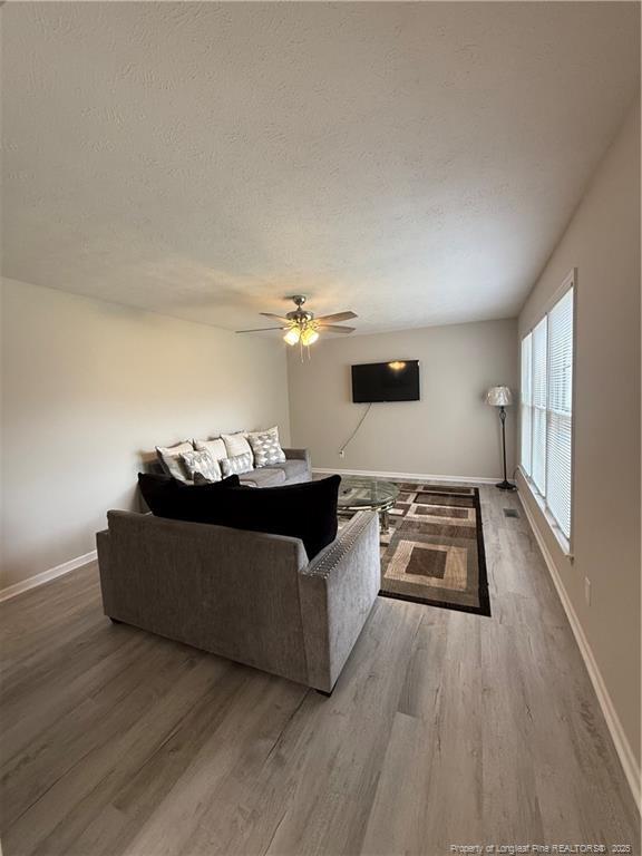 Building Photo - 1613 Banbury Dr