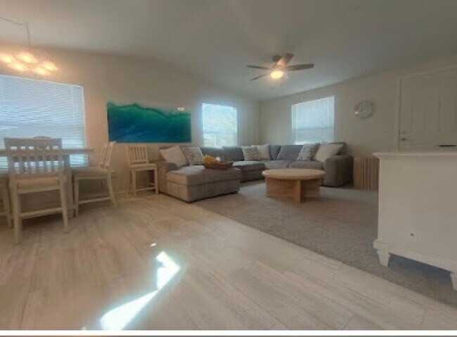 Building Photo - 9337-9339 Montemar Drive