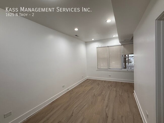 Building Photo - 1625 N Troy-2