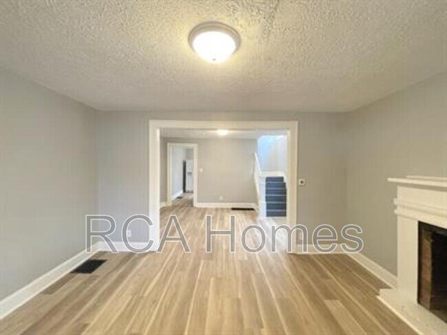 Foto del edificio - 367 S Grand Ave