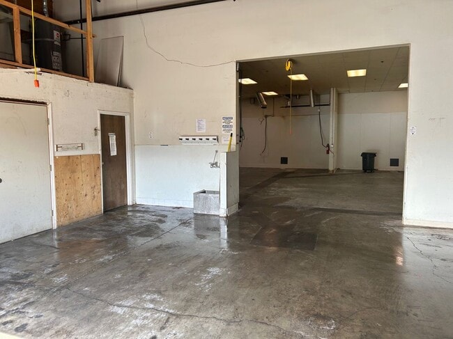 Building Photo - 7972 Capwell Dr