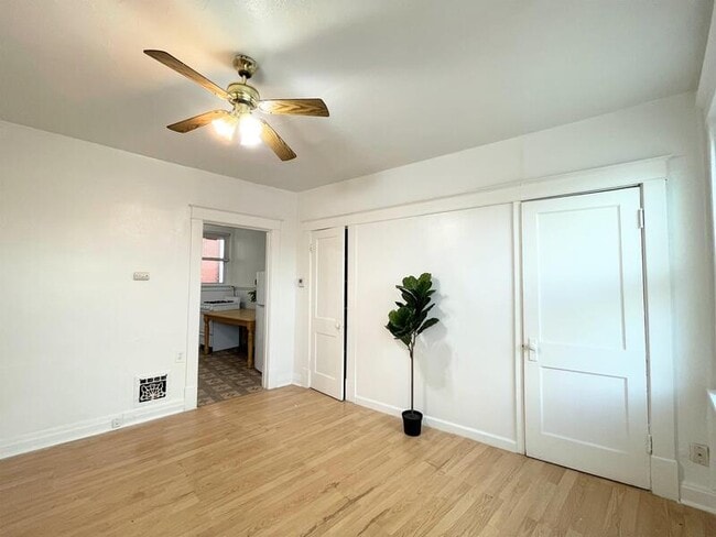Building Photo - 2751 Pestalozzi St