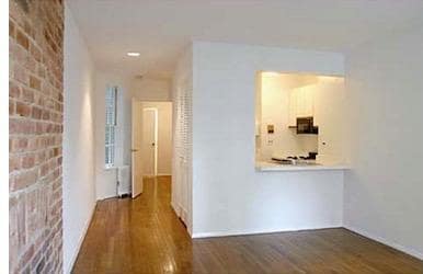 Building Photo - 303 E 81st St
