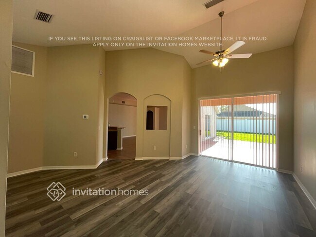 Building Photo - 13616 Artesa Bell Dr