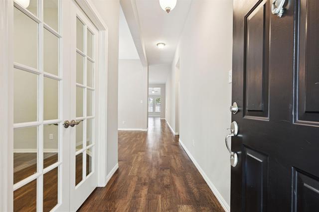 Building Photo - 2624 Zoeller Dr