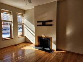 Building Photo - 2317 Hickory St