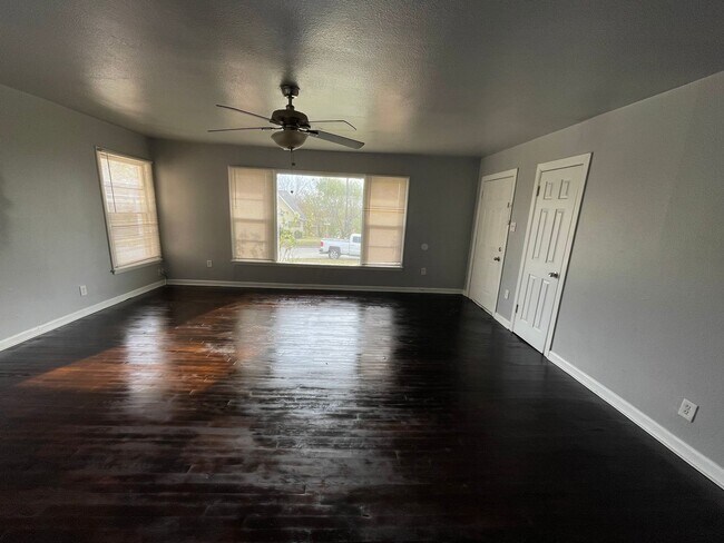 Foto del edificio - Single-Family Home Available!