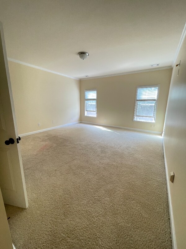 Foto del edificio - 1024 Regal Hills Ln