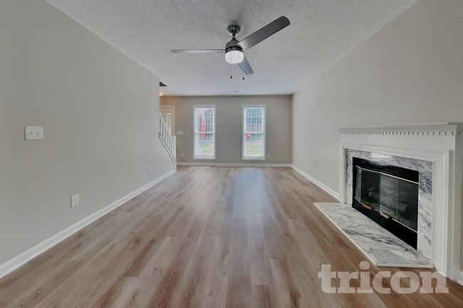 Building Photo - 5708 Green Apple Dr
