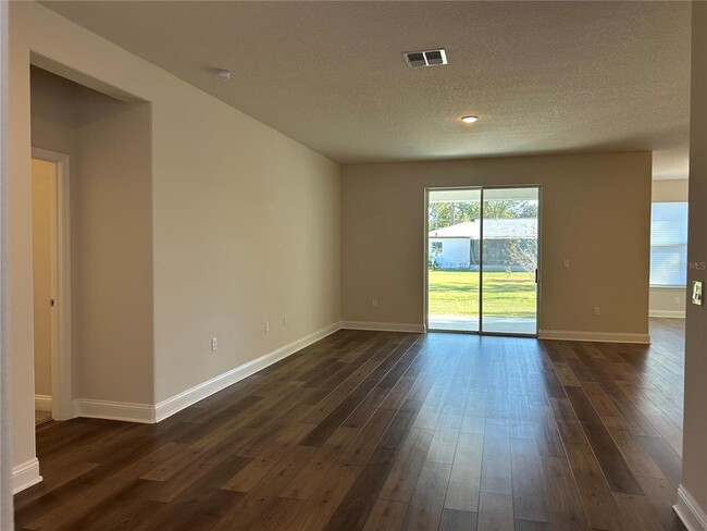 Foto del edificio - 20 Whittlesey Ln