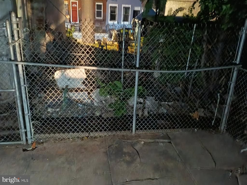 Building Photo - 3115 Custer St