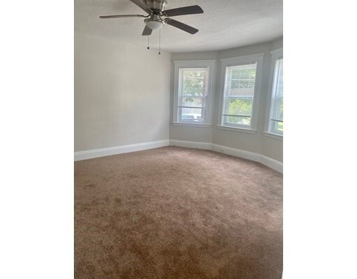 Building Photo - 11-13 Sculpin Way